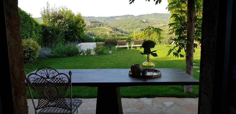 Luxury Serviced Cottage in a Historical Chianti Borgo - Chambres d'hôtes Castellina in Chianti
