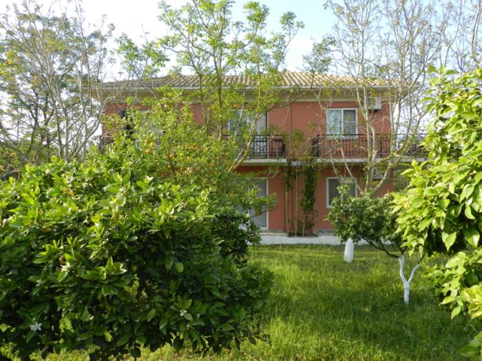 Spasmeni Vrisi - B&B Ligia