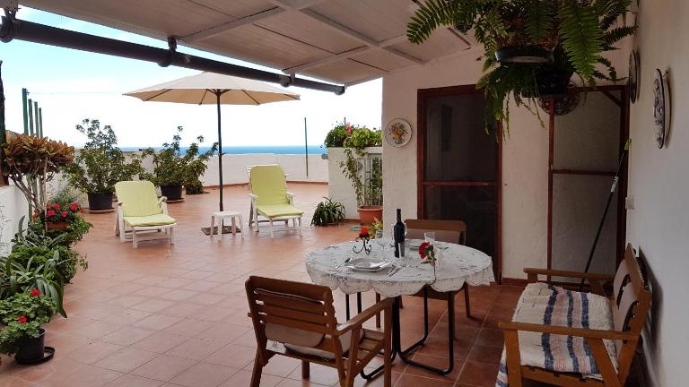 Vivelorural Ático y terraza en El Risco de Agaete - Bed and Breakfast Agaete