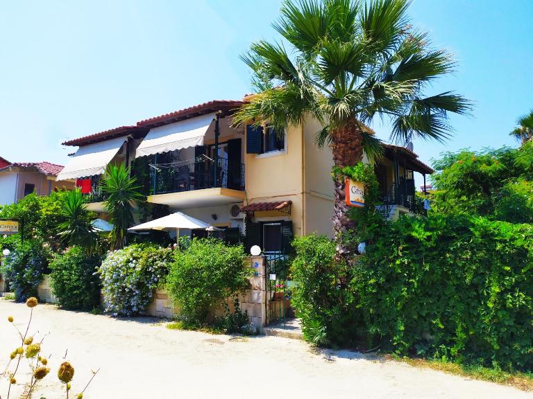 Grivas Apartments - B&B Sývota