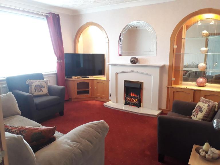 Hilltop House - B&B Airdrie