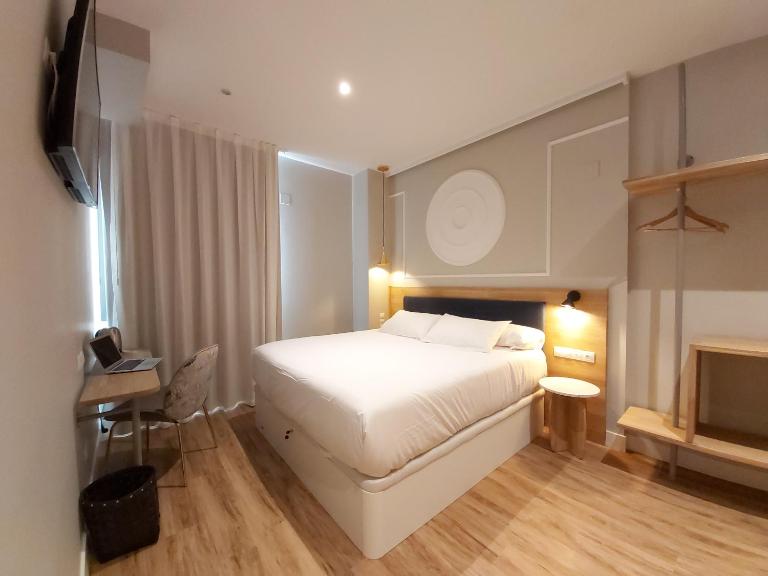Habital Suites - Bed and Breakfast Jaca