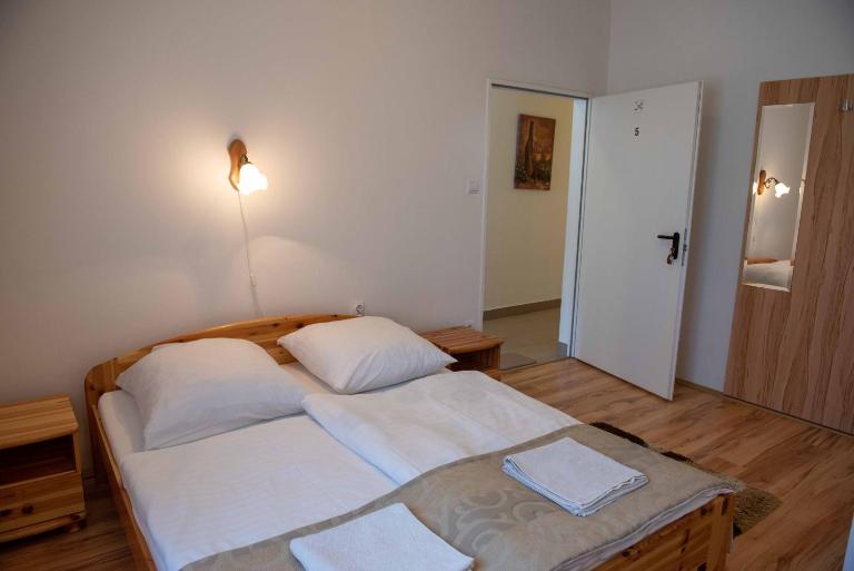 Anna Vendégház Tarcal - B&B Tarcal