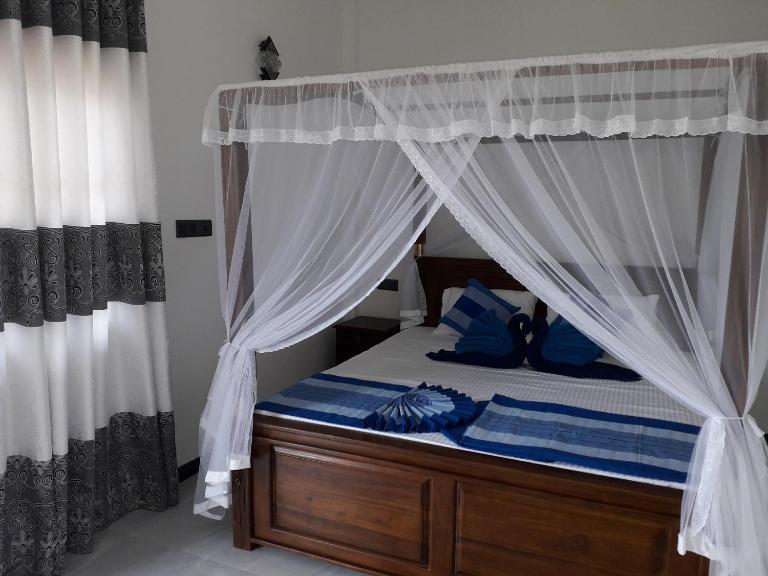 The Wave's Guest House - B&B Mirissa