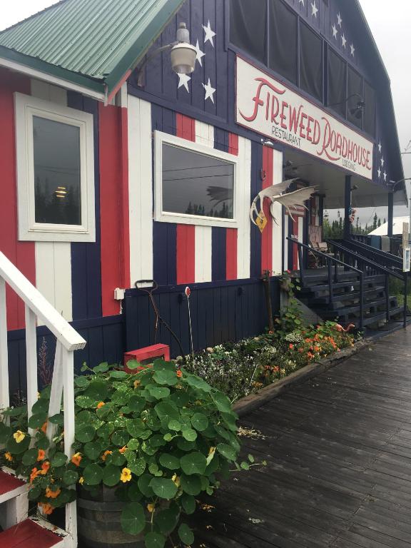 FireWeed RoadHouse - Bed and Breakfast Nenana