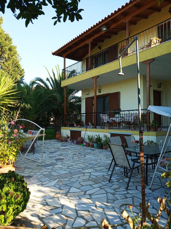 Villa MARGIANI - B&B Calcide