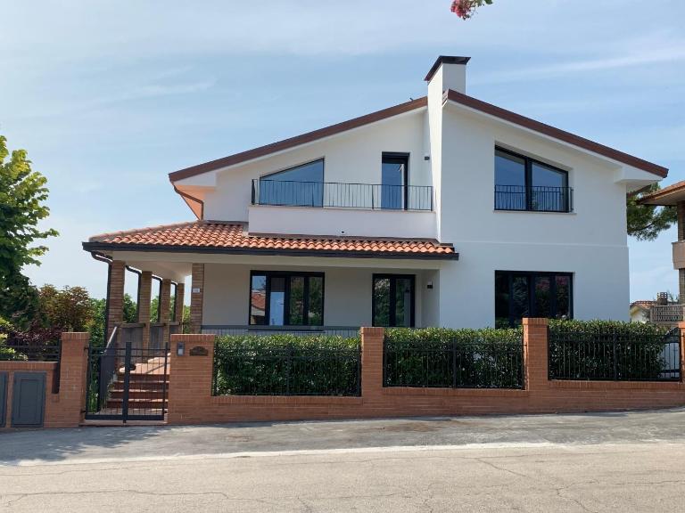 Casa Cervi Villa with Pool & Garden near Gabicce Mare Beach - Bed and Breakfast Gabicce Mare