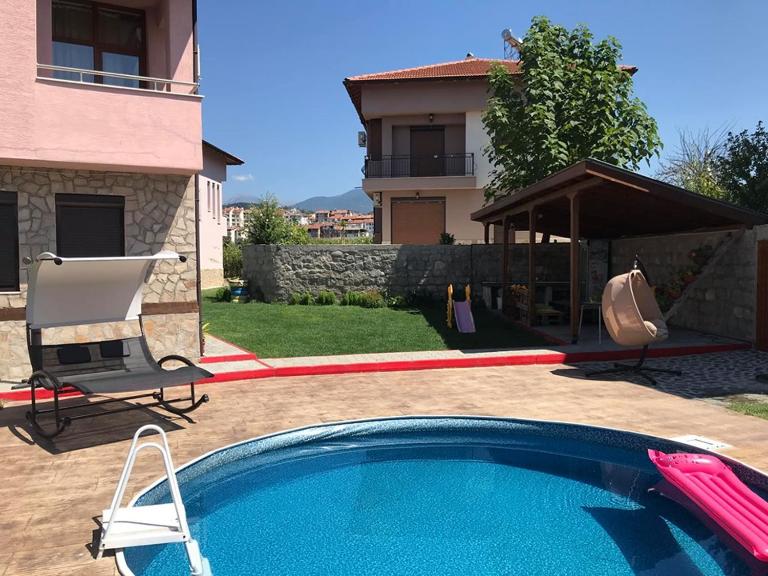 Pirin Private Houses - B&B Sandanski