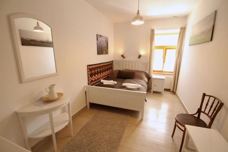 Mi a Kő vendégház - B&B Köveskál