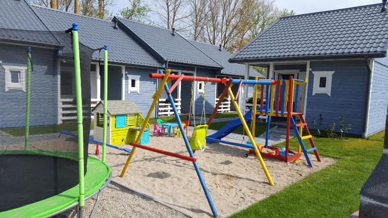 Domki na Leśnej - B&B Ustronie Morskie