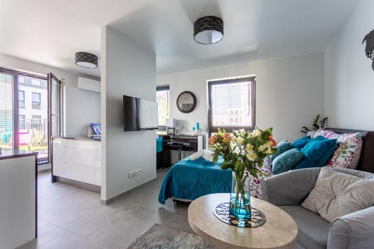 Luxury Apartment with Large Terrace - Ferienwohnung Wroclaw
