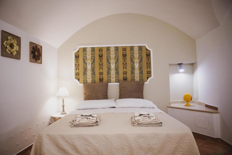 HOME 5 - Fra Leone - B&B Putignano