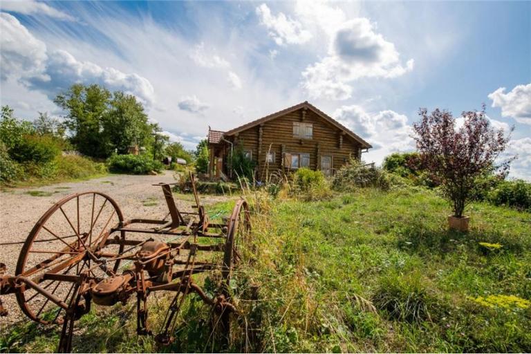 Le Chalet du Chemin et sa Roulotte - B&B Berviller-en-Moselle