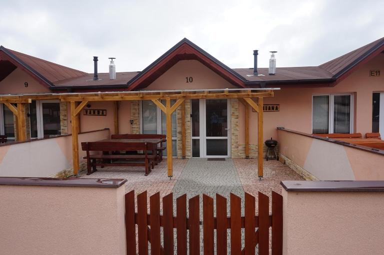 Apartment Adriana 10E, Vysoké Tatry, High Tatras - B&B Veľký Slavkov