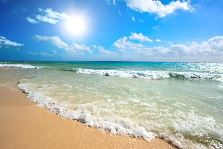 Sea La Vie Umhlanga - Main Beach Access by WhereToGo - B&B Durban