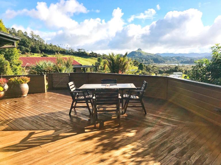 Coastal Chalet Suites Whangaroa - B&B Kaeo