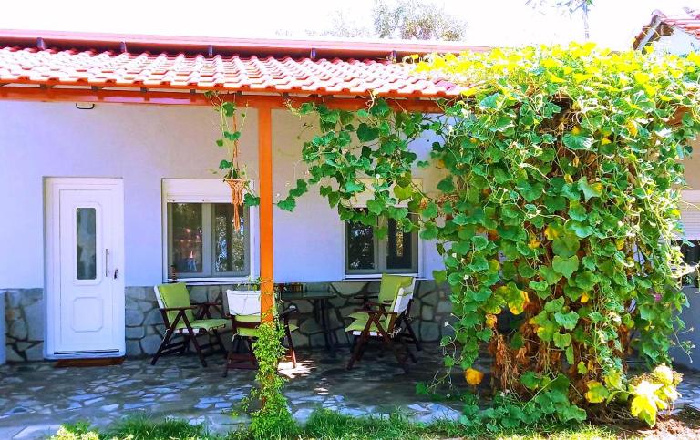 Cristi Apartments - B&B Skála Rachoníou