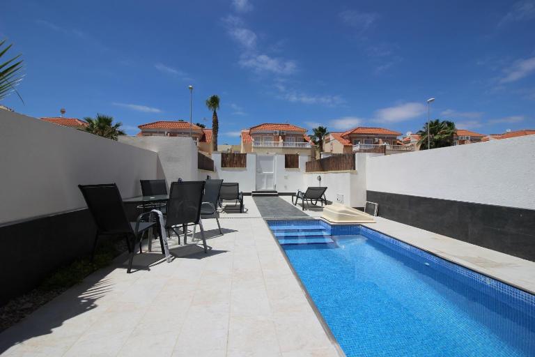 Villa La Zenia Boulevard 36 - B&B Playa Flamenca