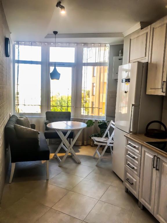 Роксолани 16 Апартаменти - Bed and Breakfast Truskavets