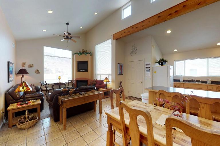Rim Village H4 - B&B Moab