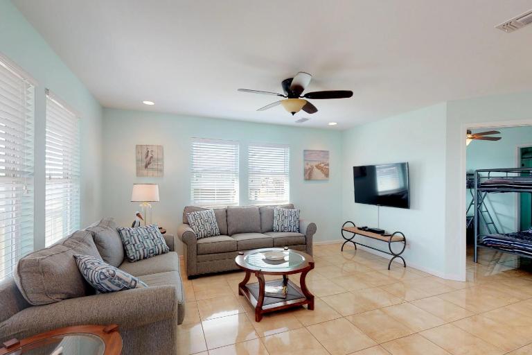 Sandpiper Villa - Bed and Breakfast Galveston