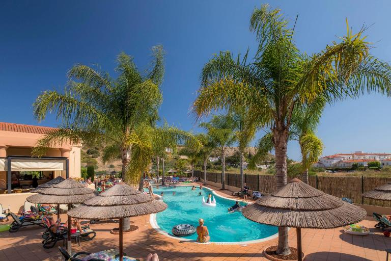 Luz casas- BayLuz apart,pool,beach, tennis, wifi,aircon - Ferienwohnung Senhora da Luz