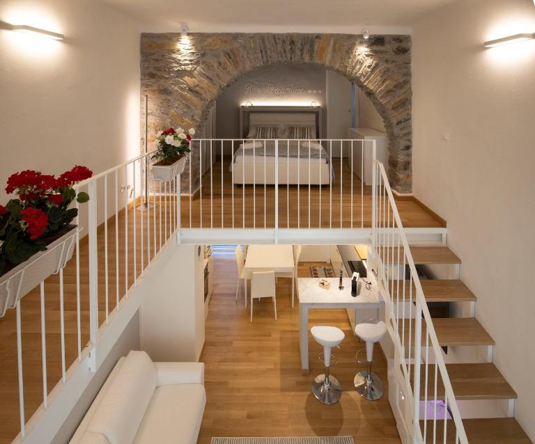 Center Loft Apartment - B&B La Spezia