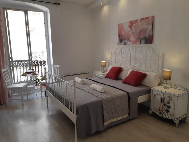 Wonderful Apartment in the Center by the Sea - B&B Alicante