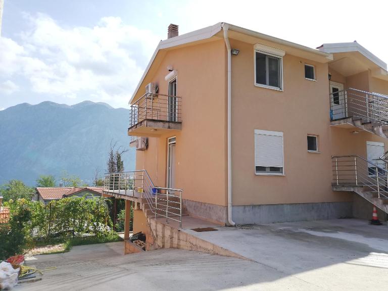 Ruža Apartments Sea View - Bed and Breakfast Kotor