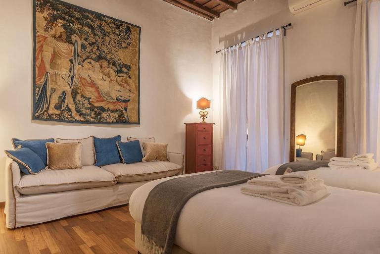 Unique opportunity to live in a Renaissance palace - AC/WI-FI - B&B Roma
