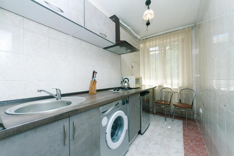 1к.квартира В центре Печерска.Лабораторный пер.26 - B&B Kyiv