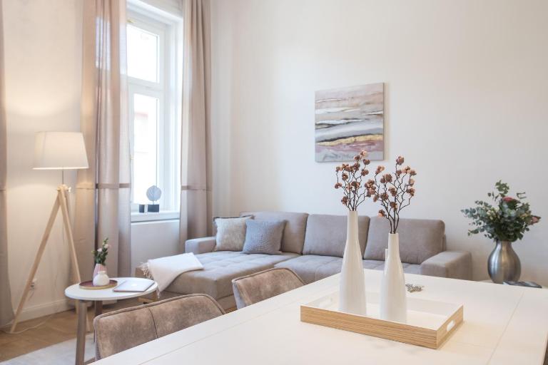 EL GUSTO HOMES Park - Ferienwohnung Ödenburg