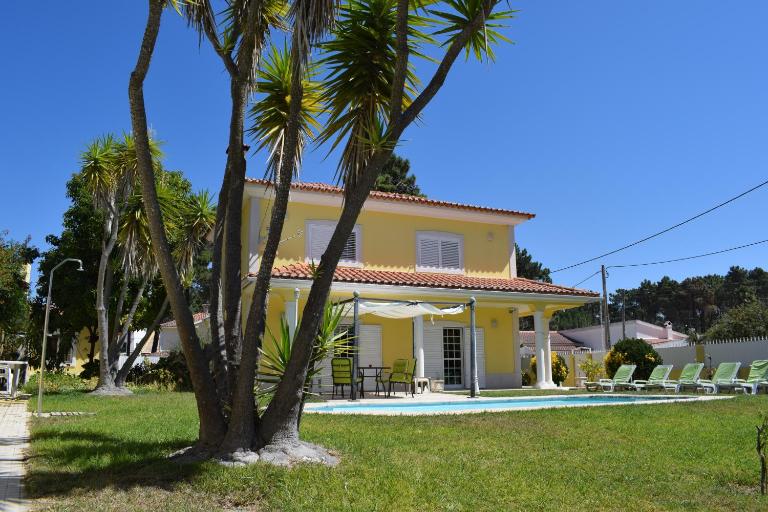 B House Verdizela - B&B Corroios
