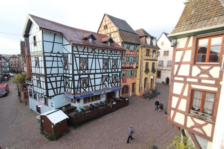 Chambre chez l'habitant - L Écureuil - Cœur de Riquewihr - 2 personnes - B&B Riquewihr