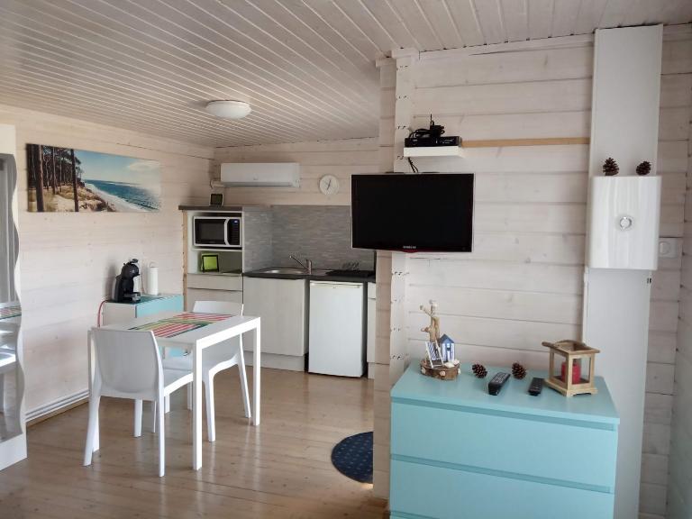 AGREABLE PETIT CHALET - B&B Camarsac