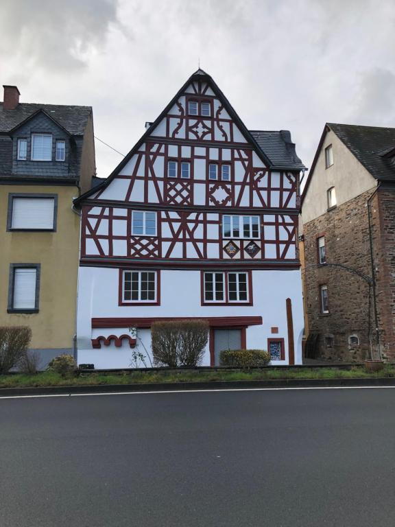Storchenhaus Bremm - Bed and Breakfast Bremm