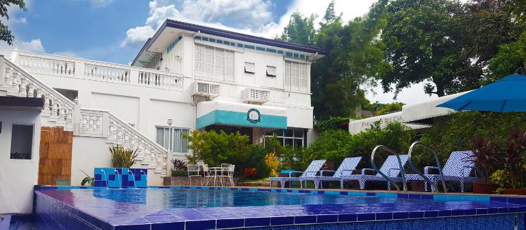 Paradores Del Castillo - B&B Taal