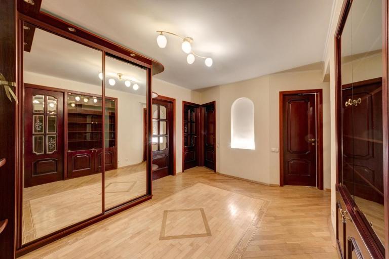 DESERT ROSE - B&B Kyiv
