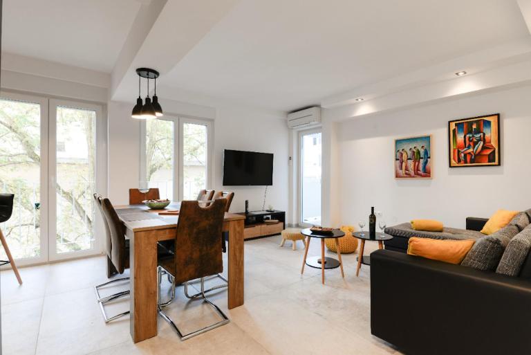 Donatus - Modern apartment near the bridge/centre - Bed and Breakfast Zadar