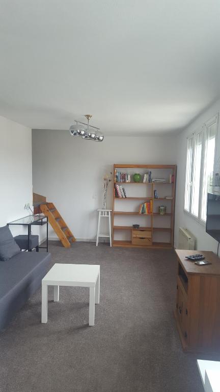 Duplex à 5 min aéroport Orly - 15 min Paris - B&B Athis-Mons