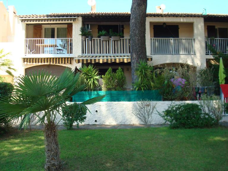 Studio MANON A2 Proximité Mer avec Terrasse et Parking - Bed and Breakfast Les Lecques
