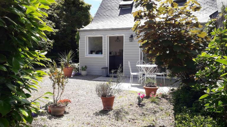 Gîte, Le Jardind'Eneour, spots de surf, plages et randonnées ! - B&B Plonéour-Lanvern