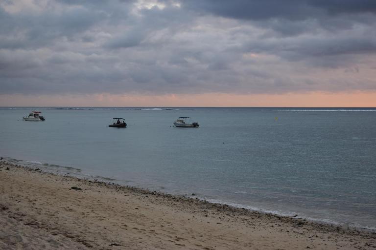 Sea Front Apartment Villa - Bed and Breakfast Flic en Flac
