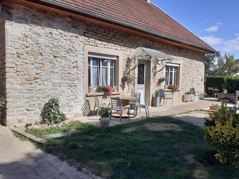 LES TROIS CHARMES - B&B Chaucenne