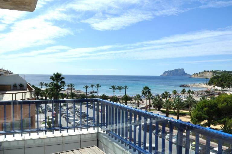 La Paz, ático, 2 dormitorios, Moreira, by Bookindenia - B&B Moraira