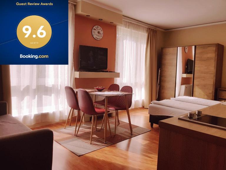 Lola Studio Apartman - B&B Hajdúszoboszló