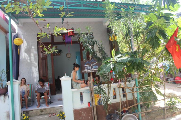 Cham Island Smiles Homestay - B&B Tân Hiệp