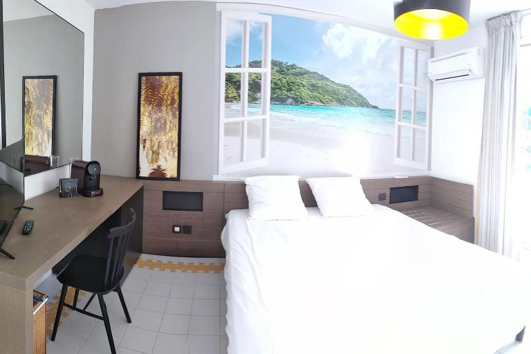 Studio avec GRANDE PISCINE, PLAGE Vanille Caraïbes - B&B Saint-François