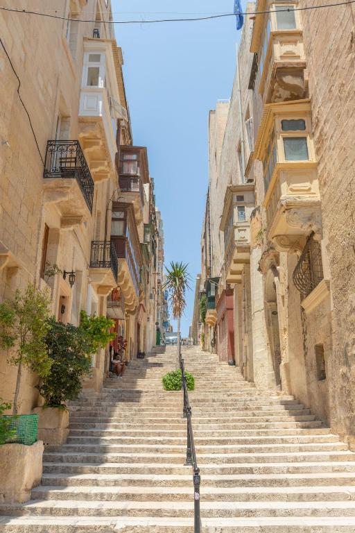Valletta Central Historical Apartments - B&B Valletta
