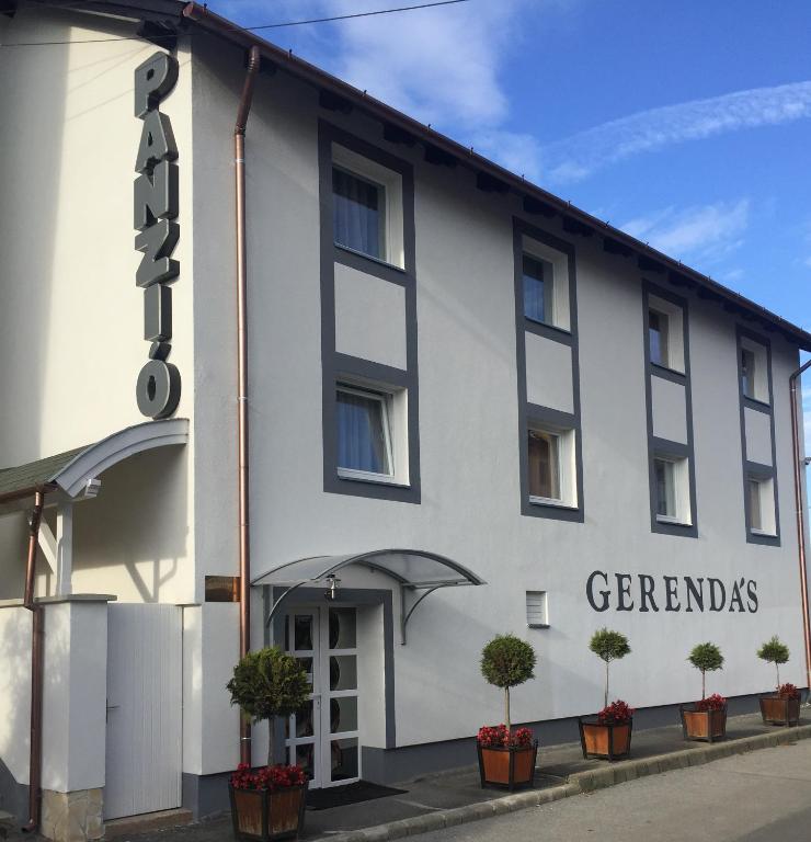 Gerendas Panzió - B&B Szombathely